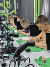 В Кургане начала свою работу Академия современной электроники «ТЕХНОГИК»