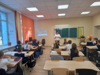  В Курганской области стартовал новый сезон «Урока цифры» на тему «ИИ-агенты»